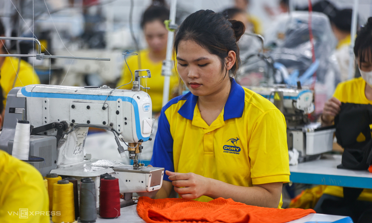 Textile and garment businesses are bracing themselves against the shock from the Middle East.